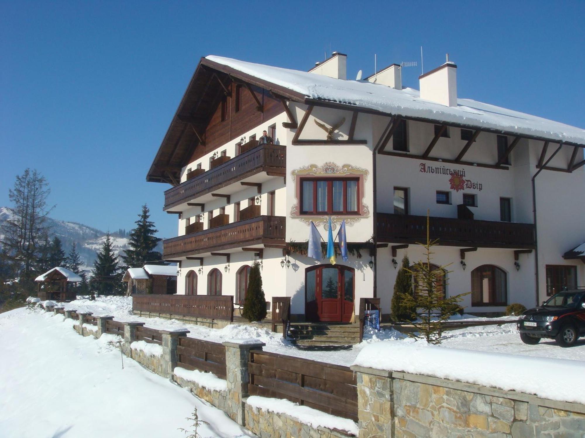 Hotel Alpenhof Pansion Slavske Esterno foto