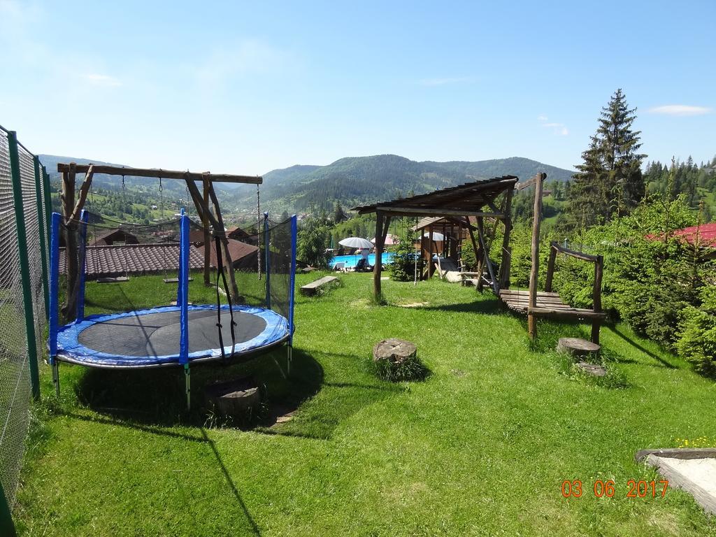 Hotel Alpenhof Pansion Slavske Esterno foto
