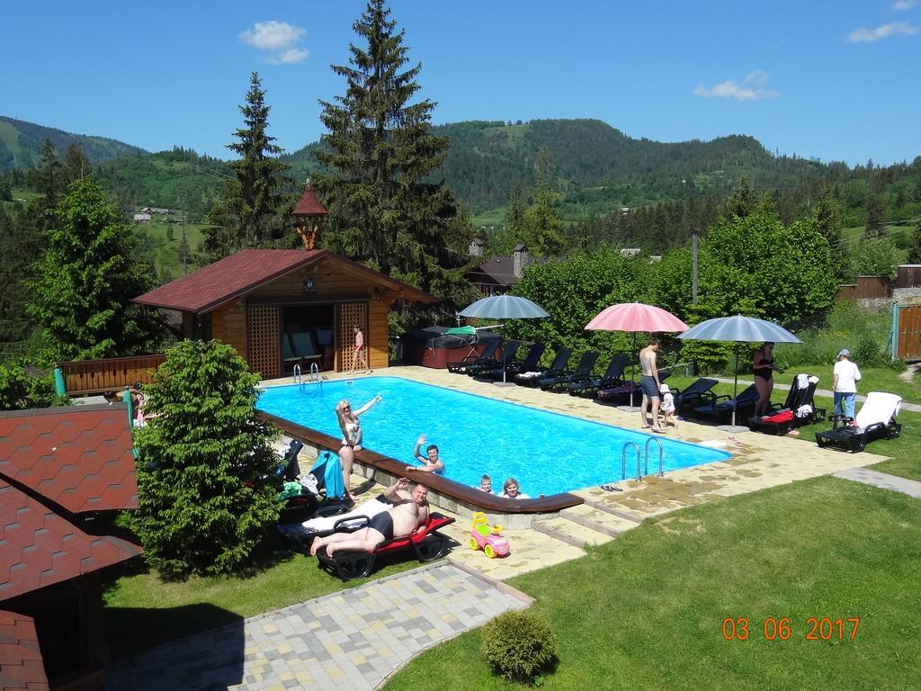 Hotel Alpenhof Pansion Slavske Esterno foto